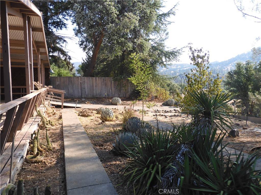 Clearlake Oaks, CA 95423,17216 Cedar WAY