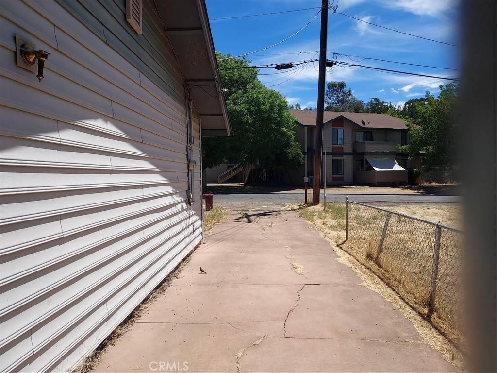 Clearlake, CA 95422,6135 Ridgeview DR