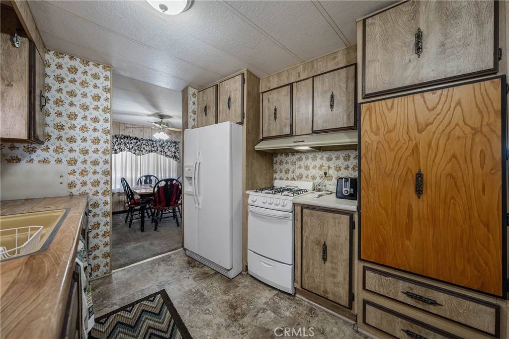 Lakeport, CA 95453,1025 Martin ST #32