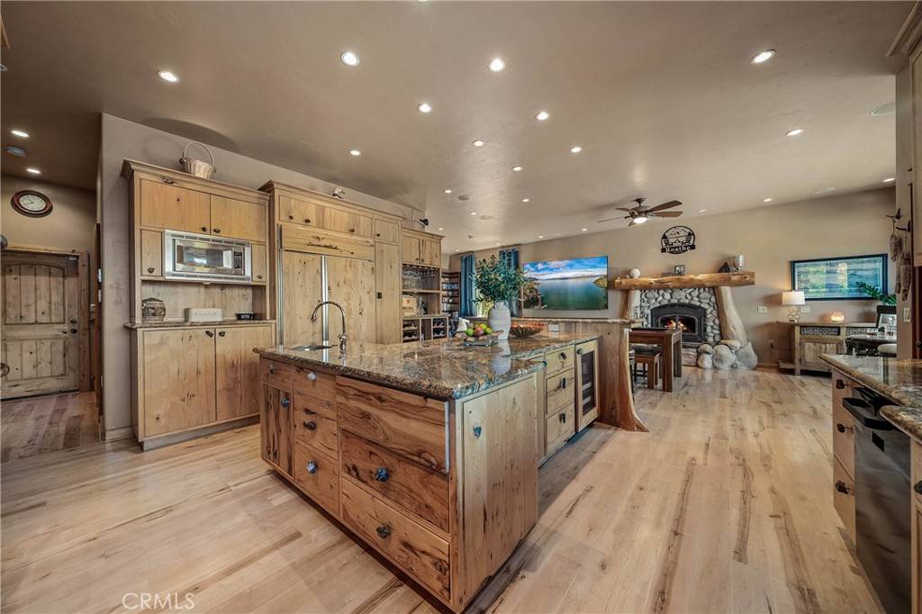 Clearlake, CA 95422,2894 Sliverado LN