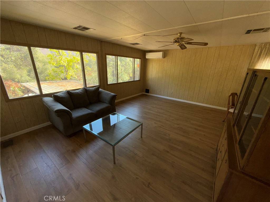 Clearlake, CA 95422,13651 Santa Clara Ave