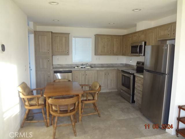 Clearlake, CA 95422,16355 Dam RD