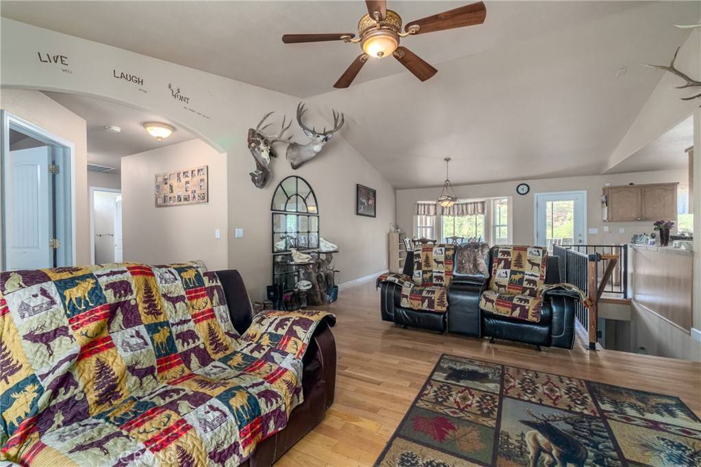 Clearlake Oaks, CA 95423,3409 Wolf Creek RD