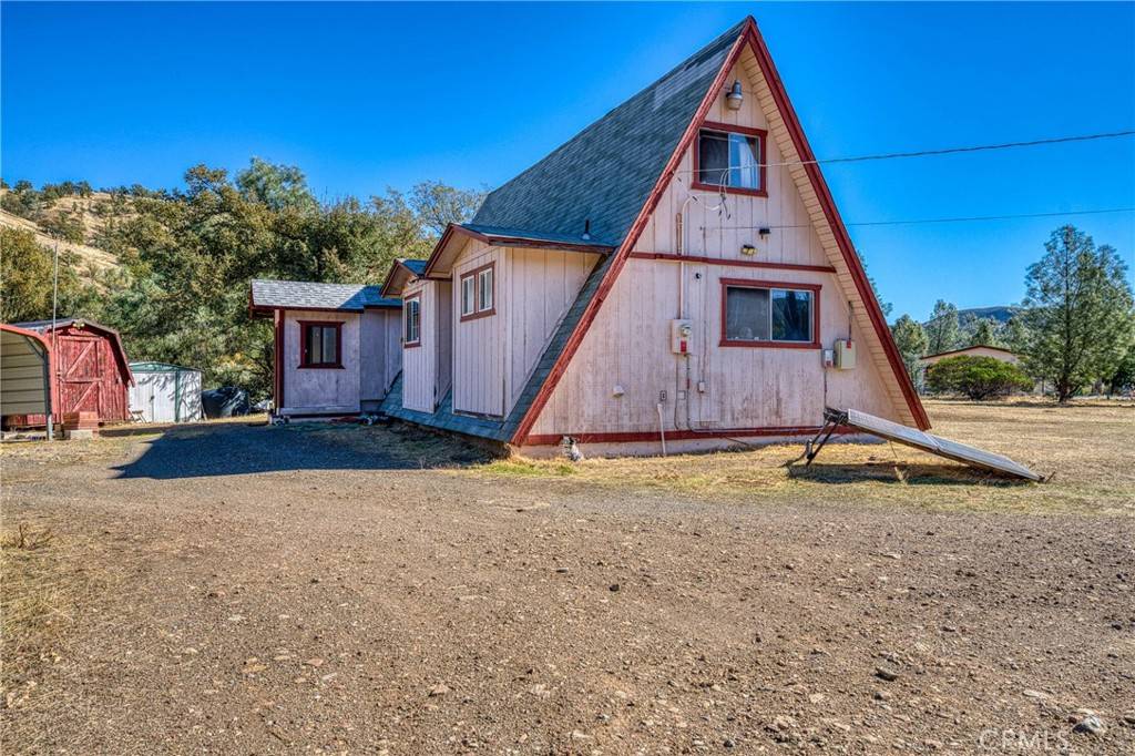 Clearlake Oaks, CA 95423,3311 Yucca Way