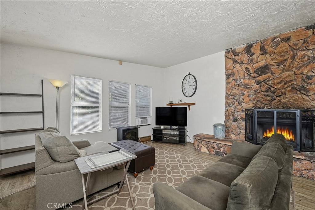 Clearlake Oaks, CA 95423,11664 Lakeview DR