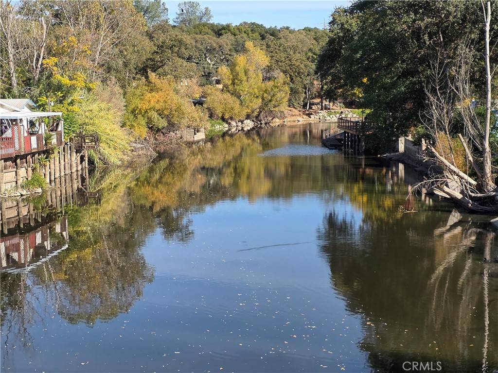 Clearlake, CA 95422,16061 Dam RD