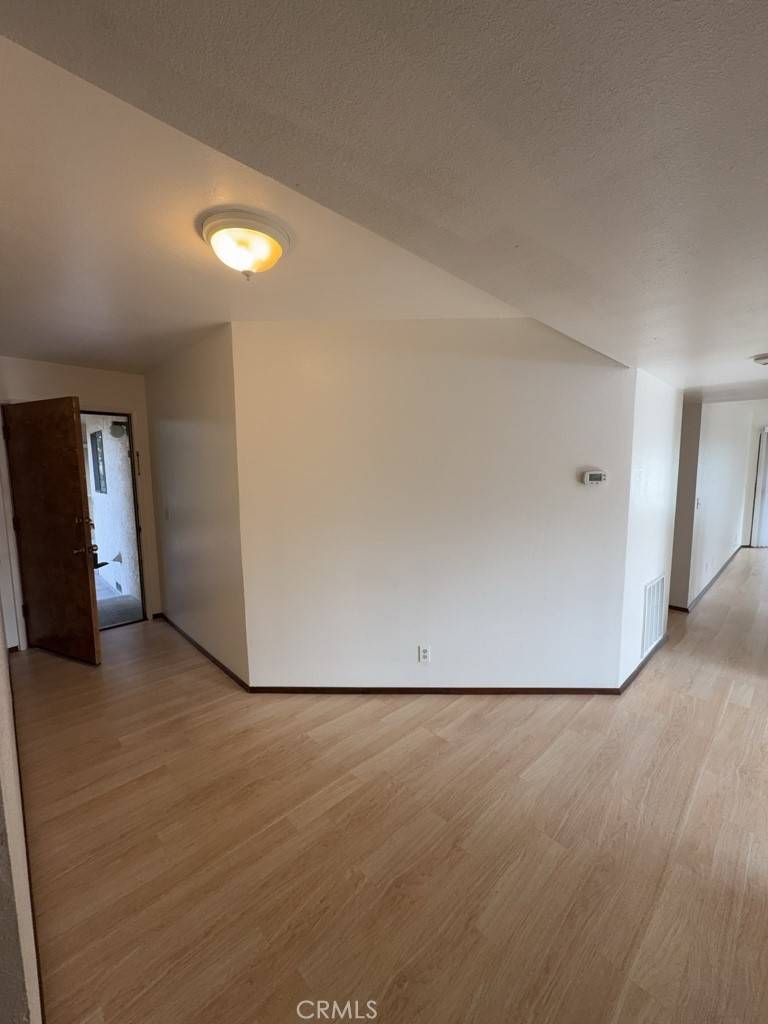 Lakeport, CA 95453,10 Royale AVE #1