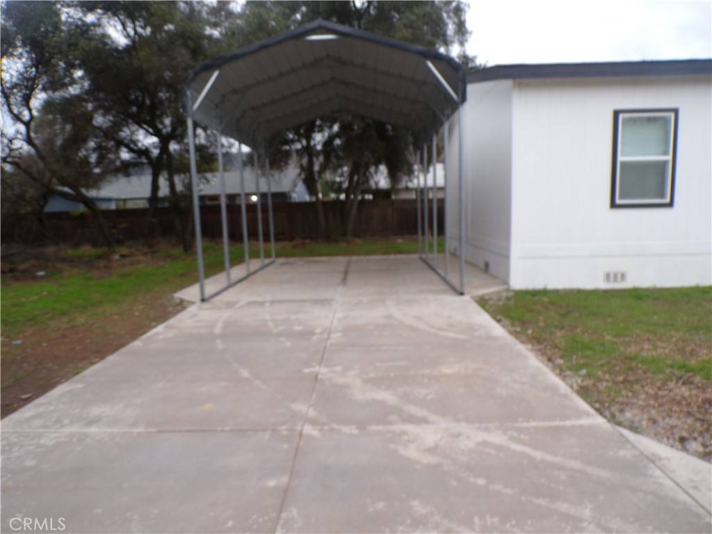 Clearlake, CA 95422,13586 Fair Oak