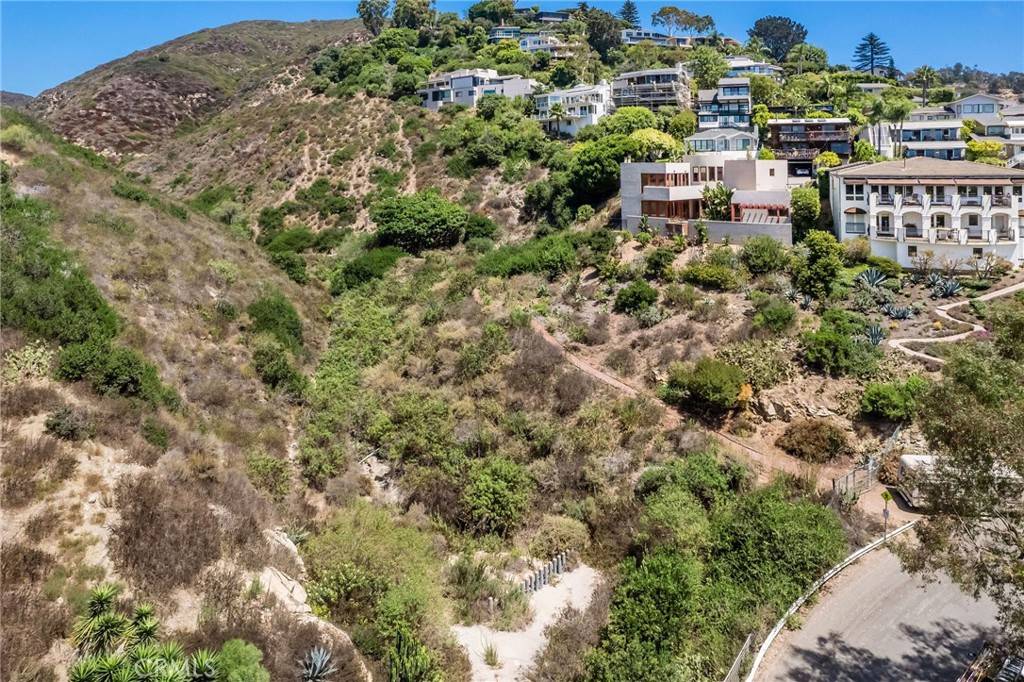 Laguna Beach, CA 92651,455 Bonvue