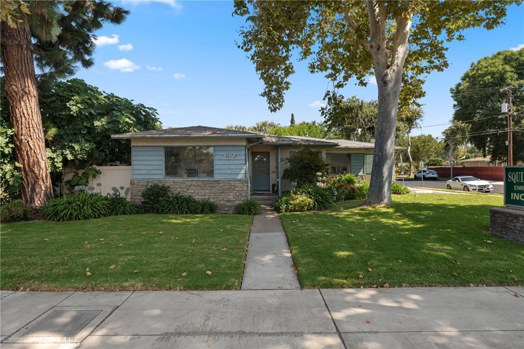 Fullerton, CA 92831,613 E Chapman AVE