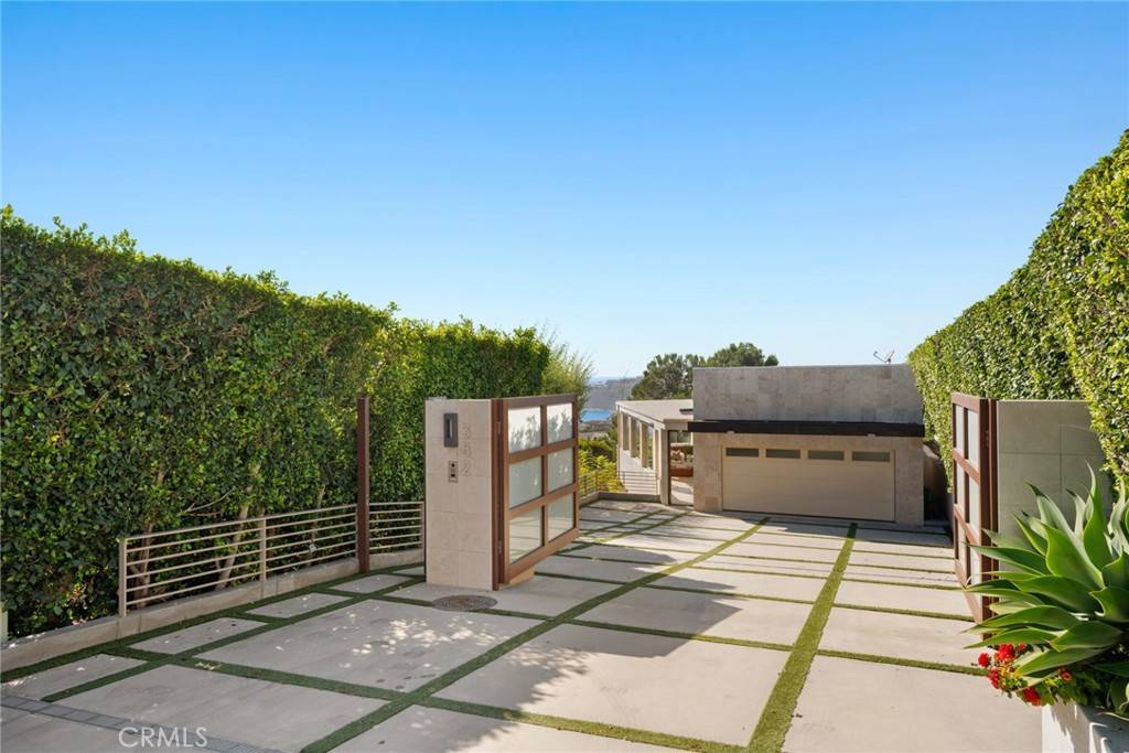 Laguna Beach, CA 92651,382 Ledroit ST