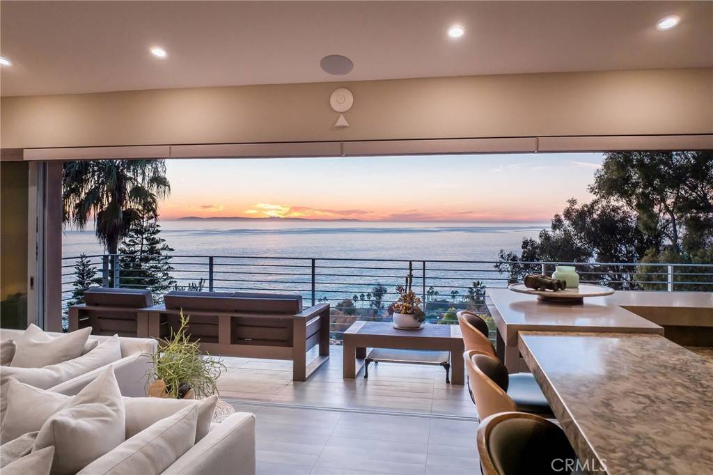 Laguna Beach, CA 92651,31321 Ceanothus DR