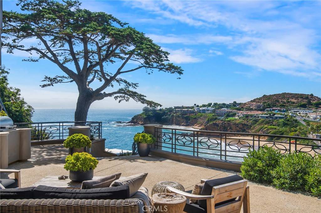 Laguna Beach, CA 92651,199 Emerald Bay