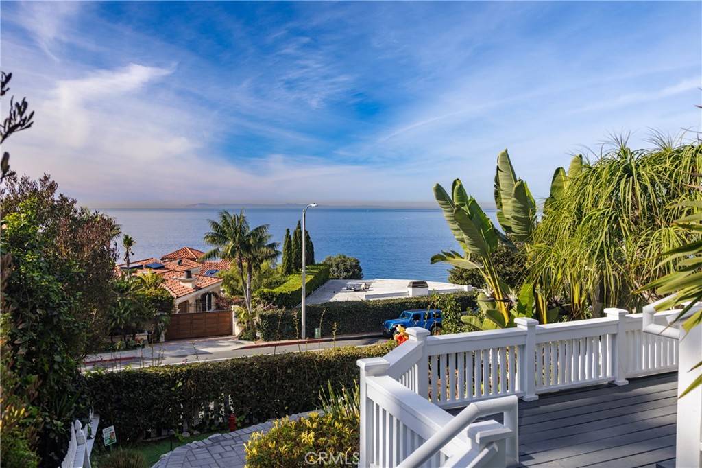 Laguna Beach, CA 92651,32146 Coast Hwy