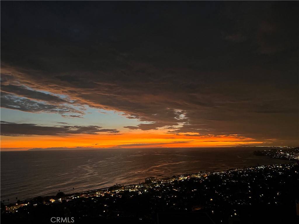 Laguna Beach, CA 92651,2378 Crestview DR