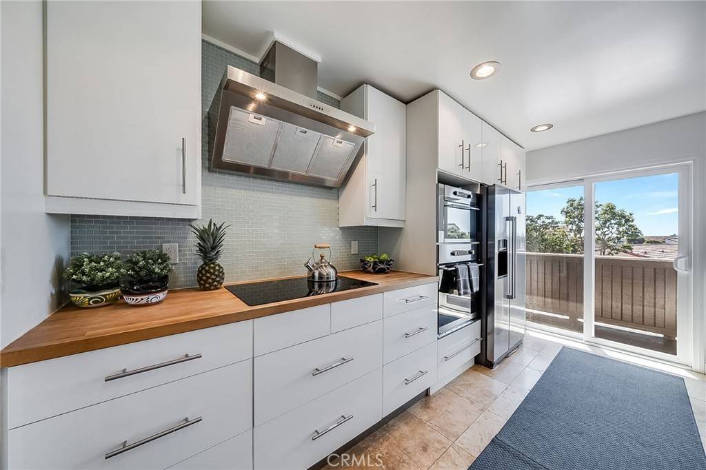 Dana Point, CA 92629,50 Corniche DR #E