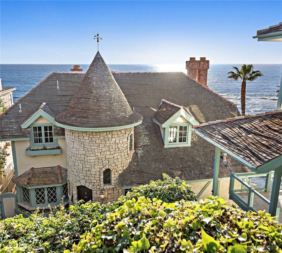 Laguna Beach, CA 92651,31971 So Coast Hwy