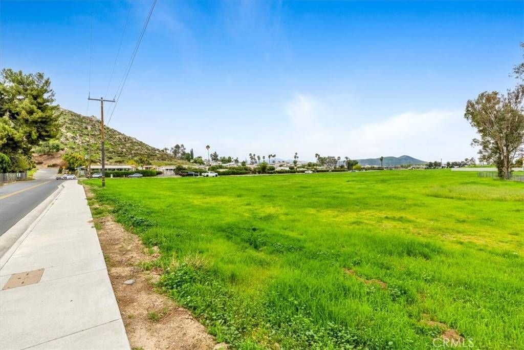 Hemet, CA 92543,0 Chambers