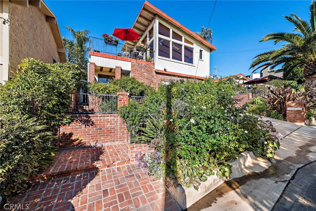Laguna Beach, CA 92651,21521 Anns LN
