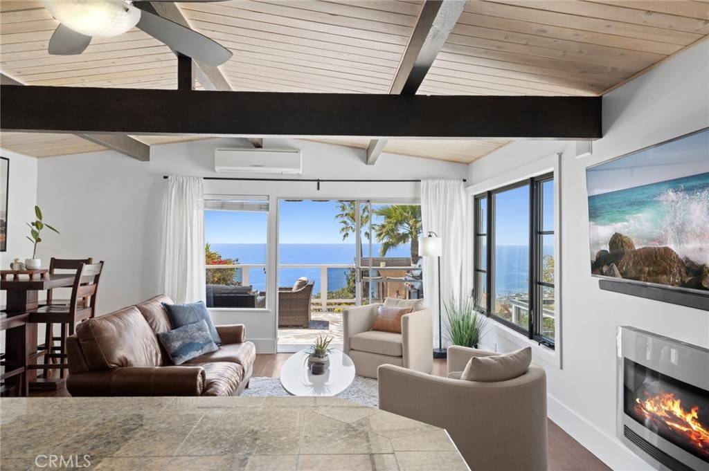 Laguna Beach, CA 92651,1029 Katella