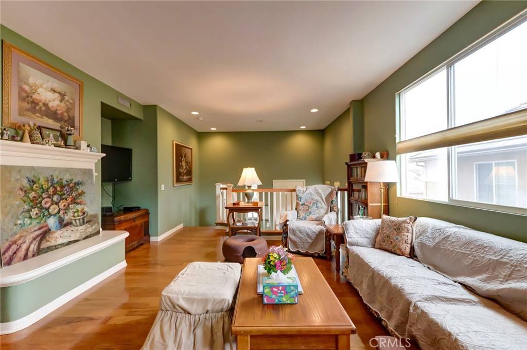 La Mirada, CA 90638,13834 Monterey LN