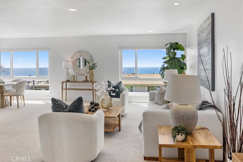 Laguna Beach, CA 92651,21703 Ocean Vista Drive #204