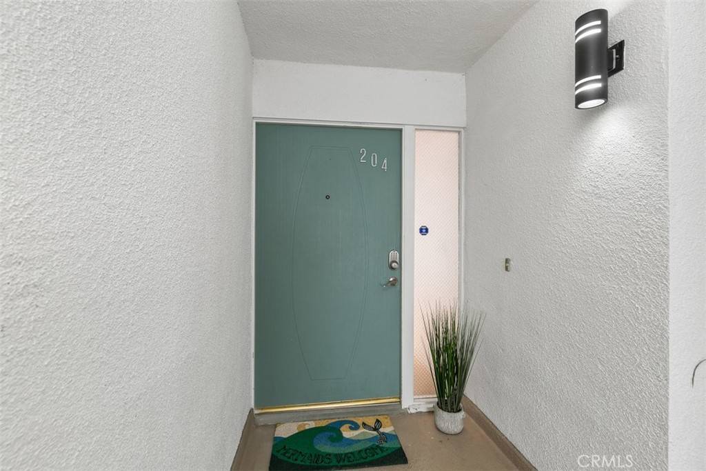 Laguna Beach, CA 92651,21703 Ocean Vista Drive #204