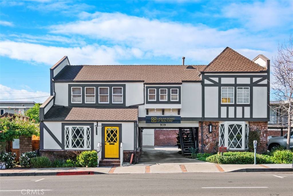 Laguna Beach, CA 92651,939 Glenneyre ST #E