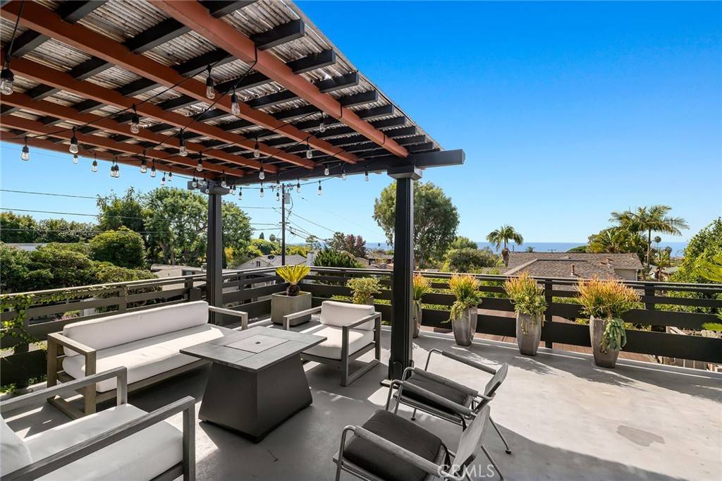Laguna Beach, CA 92651,649 Anita ST