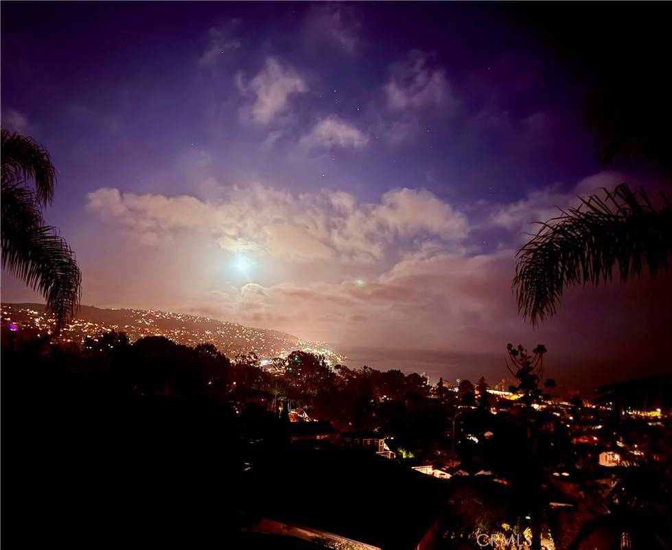 Laguna Beach, CA 92651,570 Allview