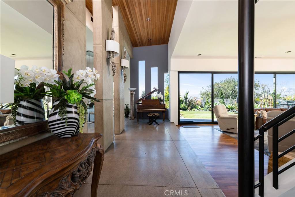 Laguna Beach, CA 92651,3251 Rimcrest CIR