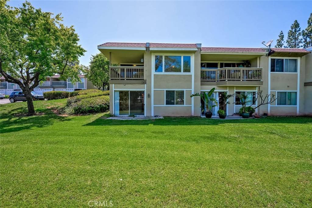 Laguna Hills, CA 92653,23392 Caminito Basilio #332