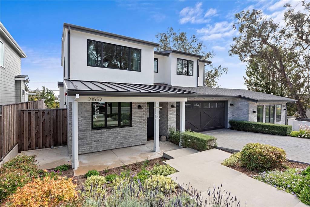 Laguna Beach, CA 92651,21552 Treetop LN
