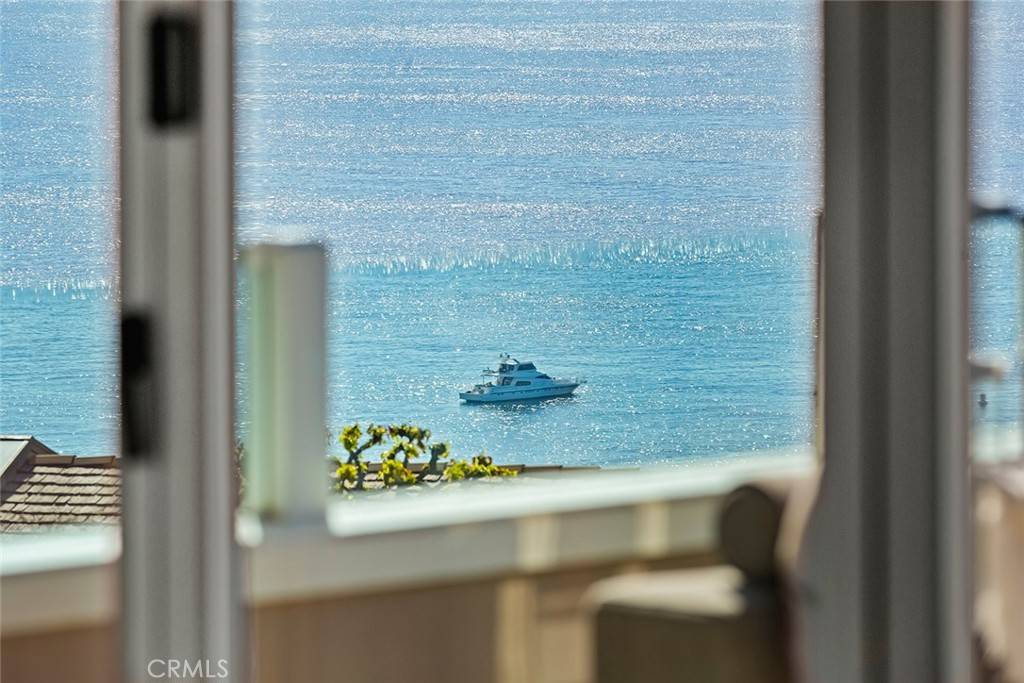 Laguna Beach, CA 92651,1010 Emerald Bay
