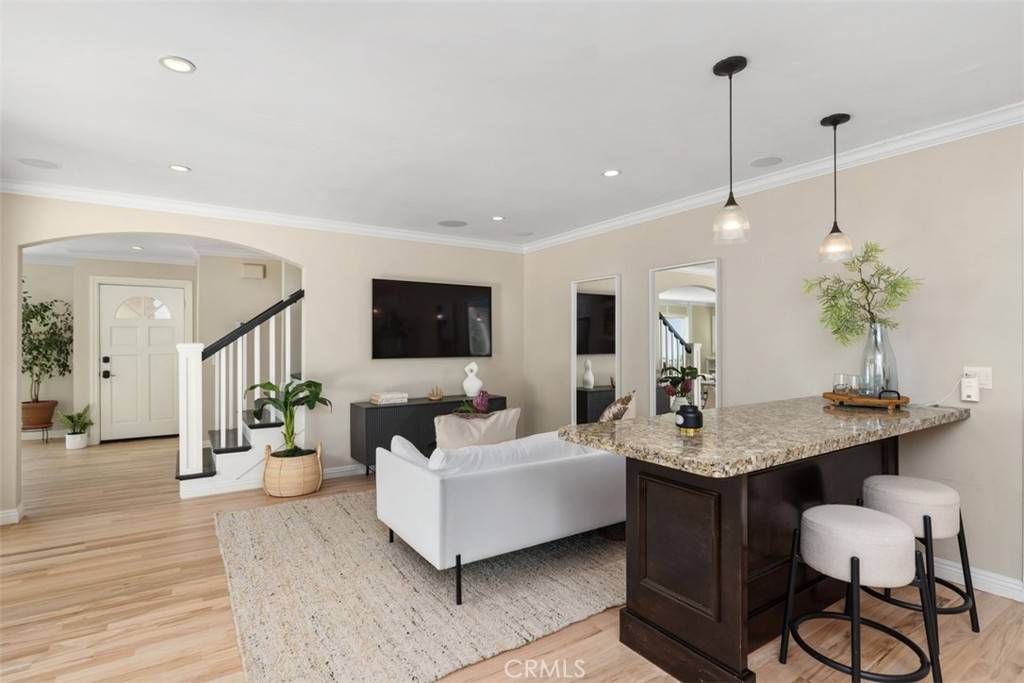Laguna Beach, CA 92651,1981 San Remo