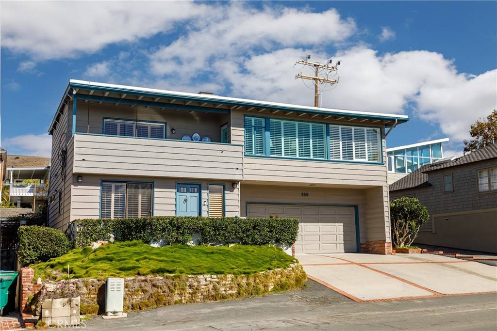 Laguna Beach, CA 92651,960 Cliff DR