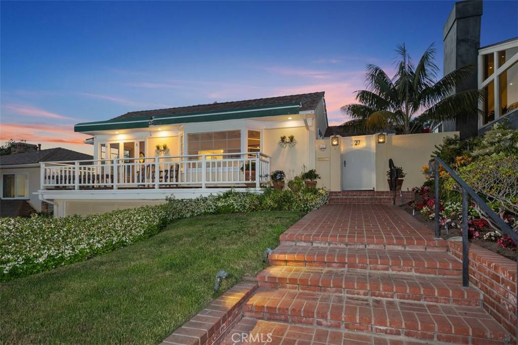 Laguna Beach, CA 92651,27 S La Senda DR