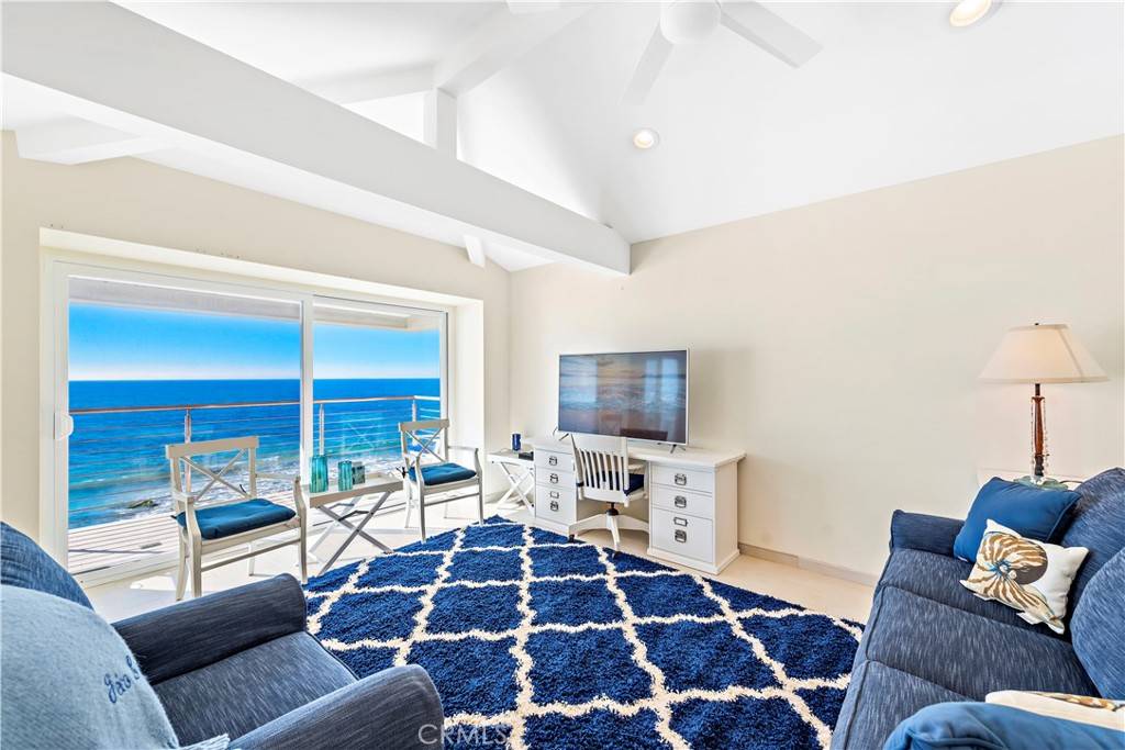 Laguna Beach, CA 92651,1051 Gaviota DR