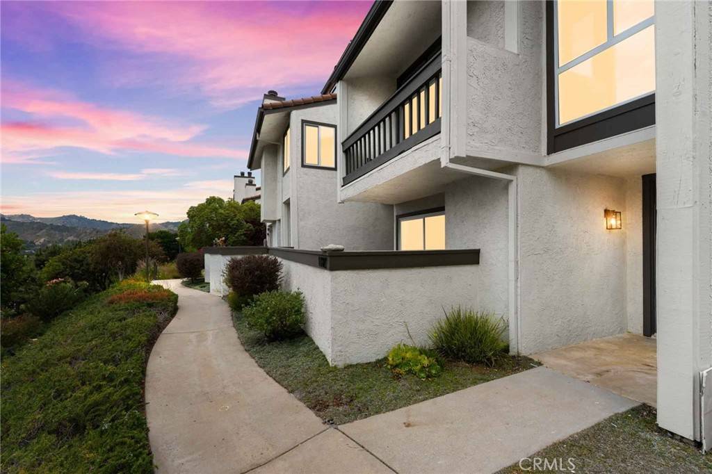 Pacific Palisades, CA 90272,1782 Palisades DR