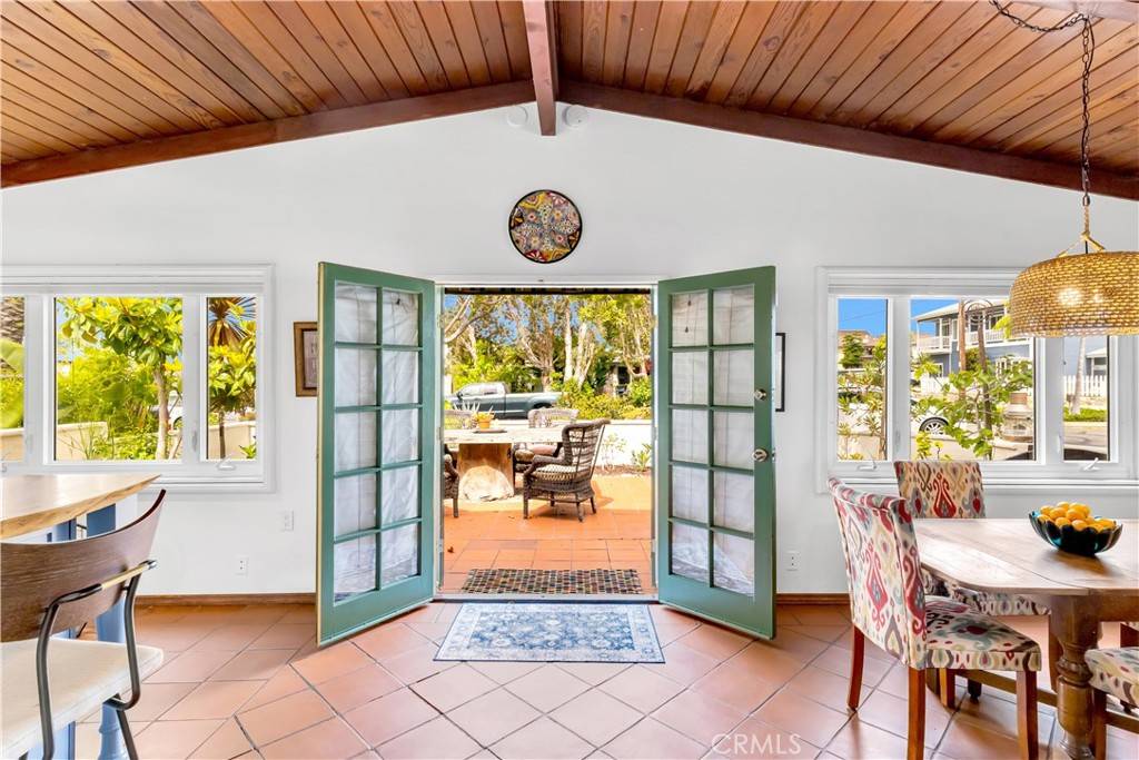 Dana Point, CA 92629,24932 La Cresta DR