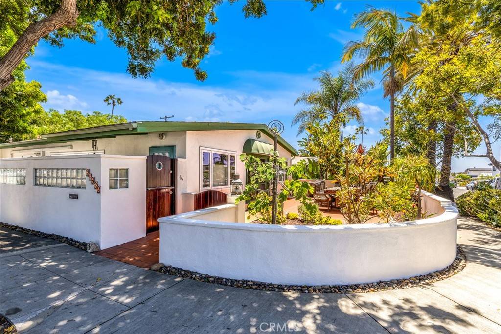 Dana Point, CA 92629,24932 La Cresta DR