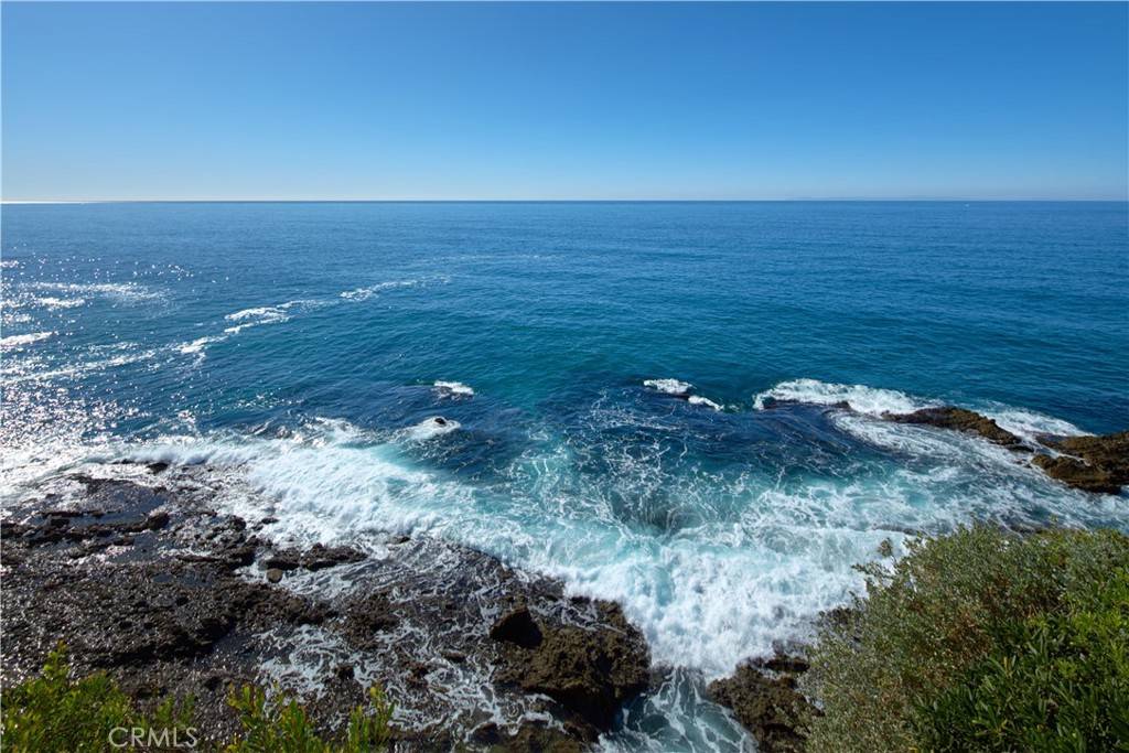 Laguna Beach, CA 92651,6 Rockledge RD