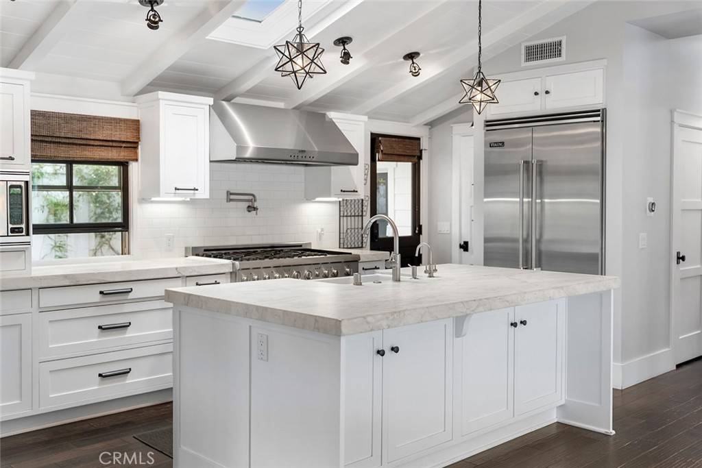 Laguna Beach, CA 92651,411 Poplar ST