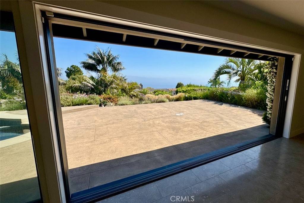Laguna Beach, CA 92651,2745 Temple Hills DR