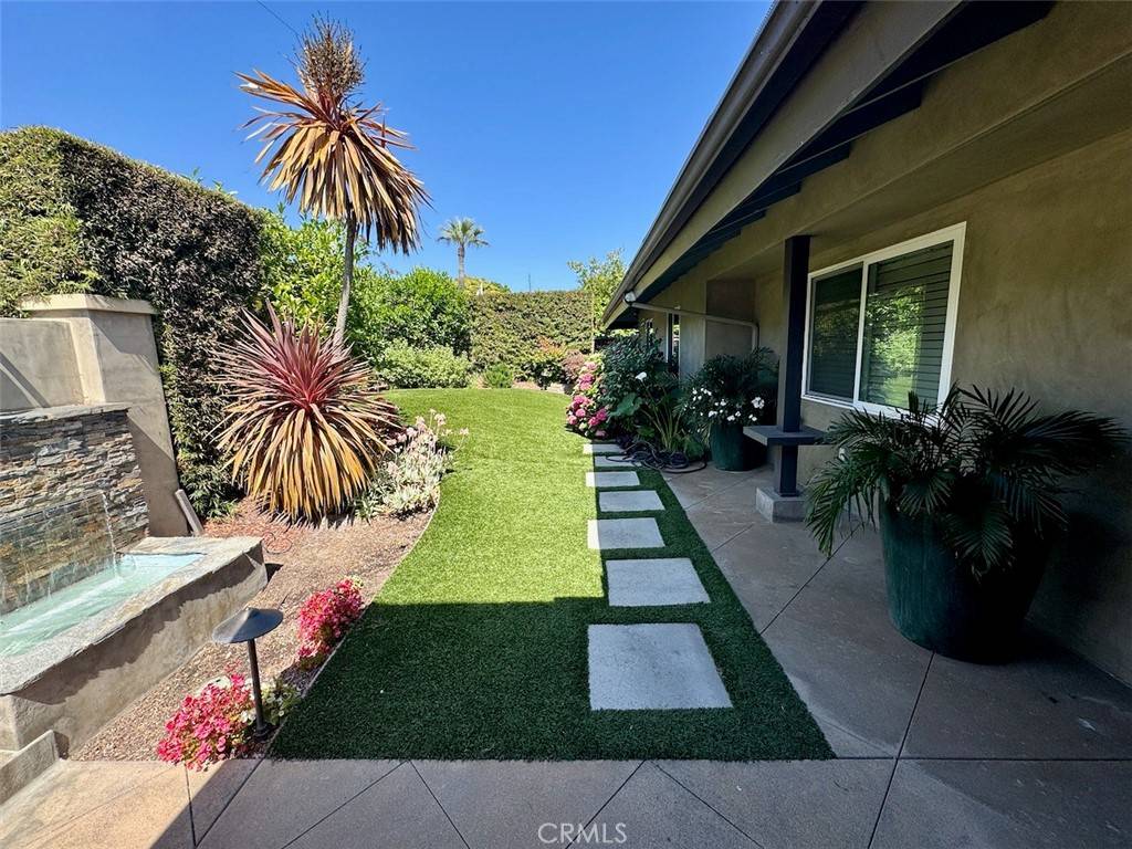 Laguna Beach, CA 92651,2745 Temple Hills DR