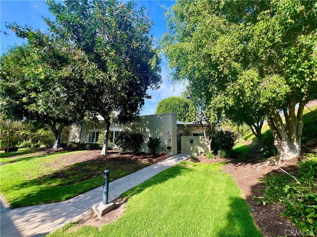 Laguna Woods, CA 92637,3001 Via Buena Vista #C