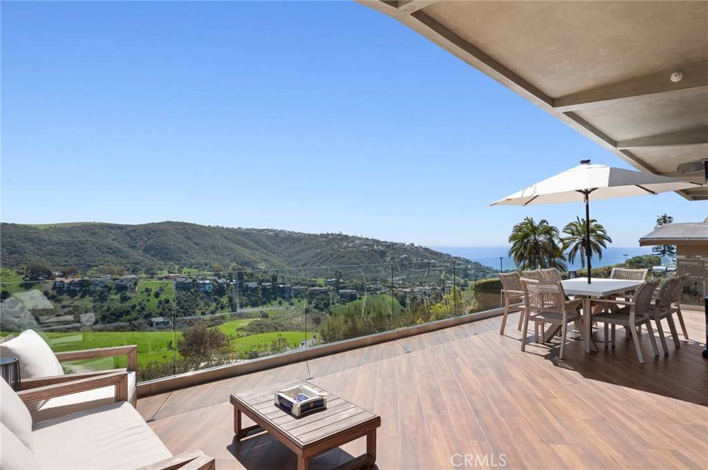 Laguna Beach, CA 92651,2085 Temple Hills DR