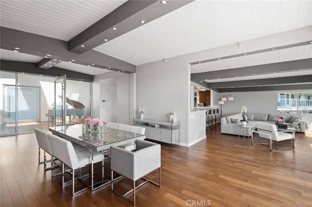 Laguna Beach, CA 92651,2085 Temple Hills DR