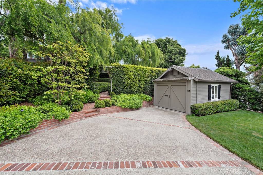 Laguna Beach, CA 92651,475 El Bosque