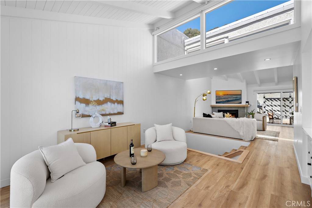 Laguna Beach, CA 92651,21659 Ocean Vista DR #20